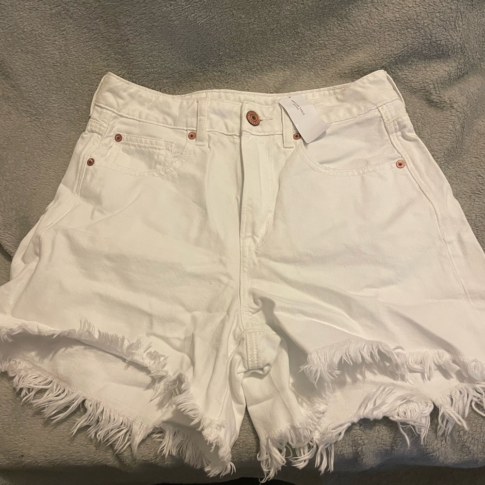 AE American Eagle white jean shorts